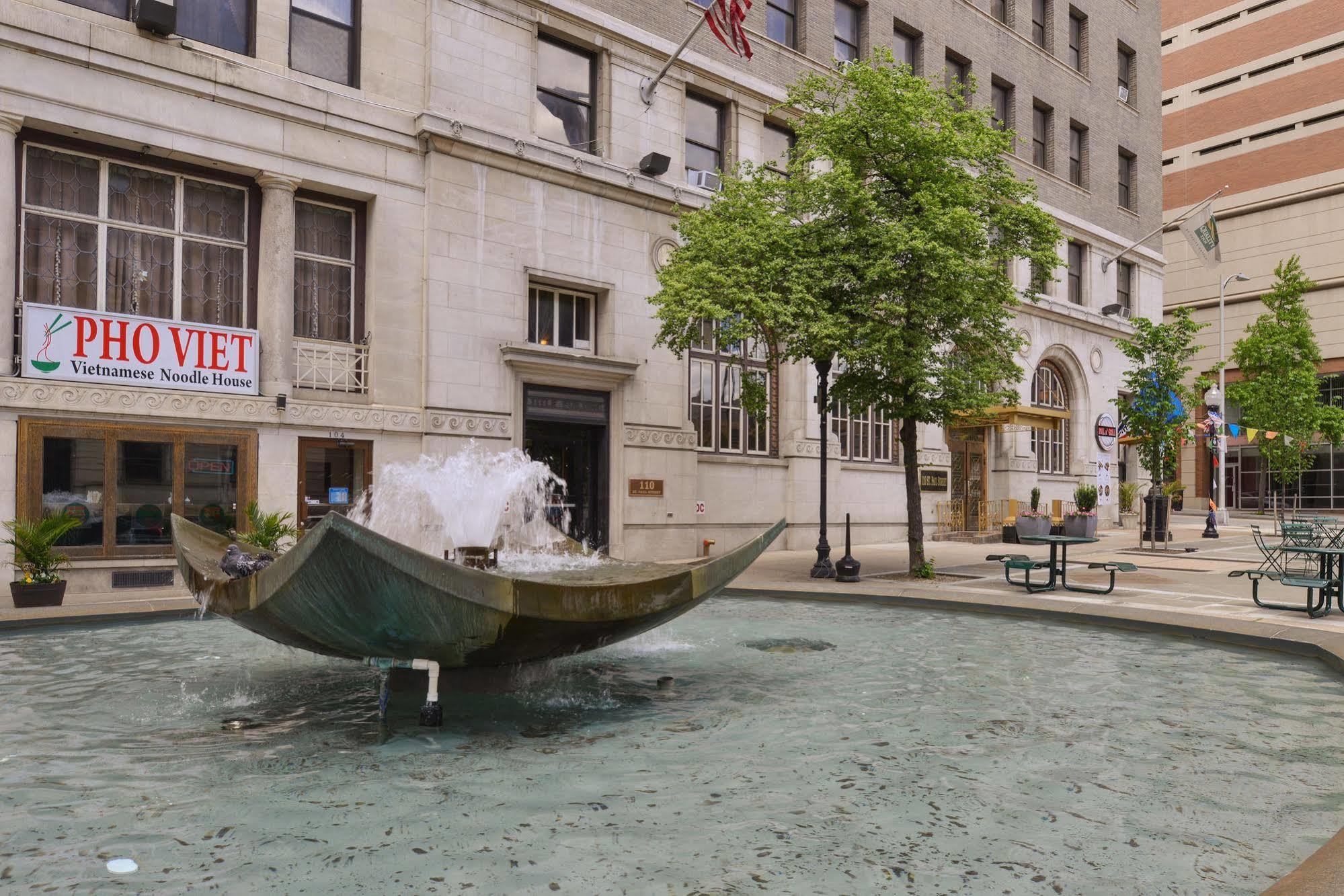 Baltimore Plaza Hotel Exterior foto